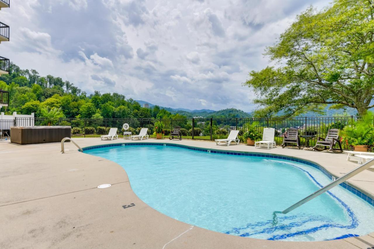 Dtwn Gatlinburg Studio Pool Access! Bagian luar foto