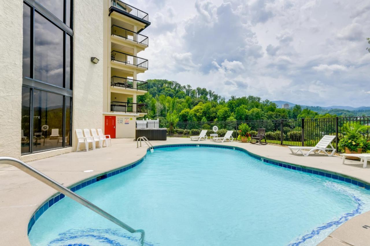Dtwn Gatlinburg Studio Pool Access! Bagian luar foto