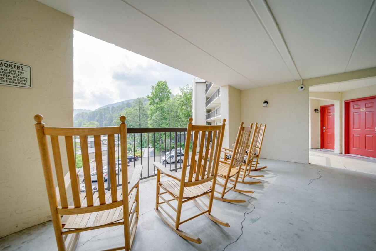 Dtwn Gatlinburg Studio Pool Access! Bagian luar foto